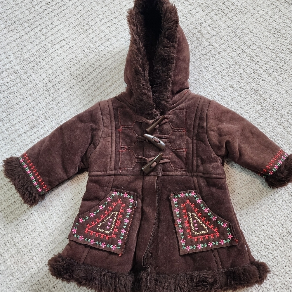 Vintage Floral Embroiderd Faux Fur Penny Lane Coat Size 3/6 Months